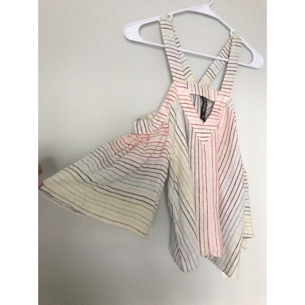 NWT! Gorgeous Banjara cold shoulder top! ✨